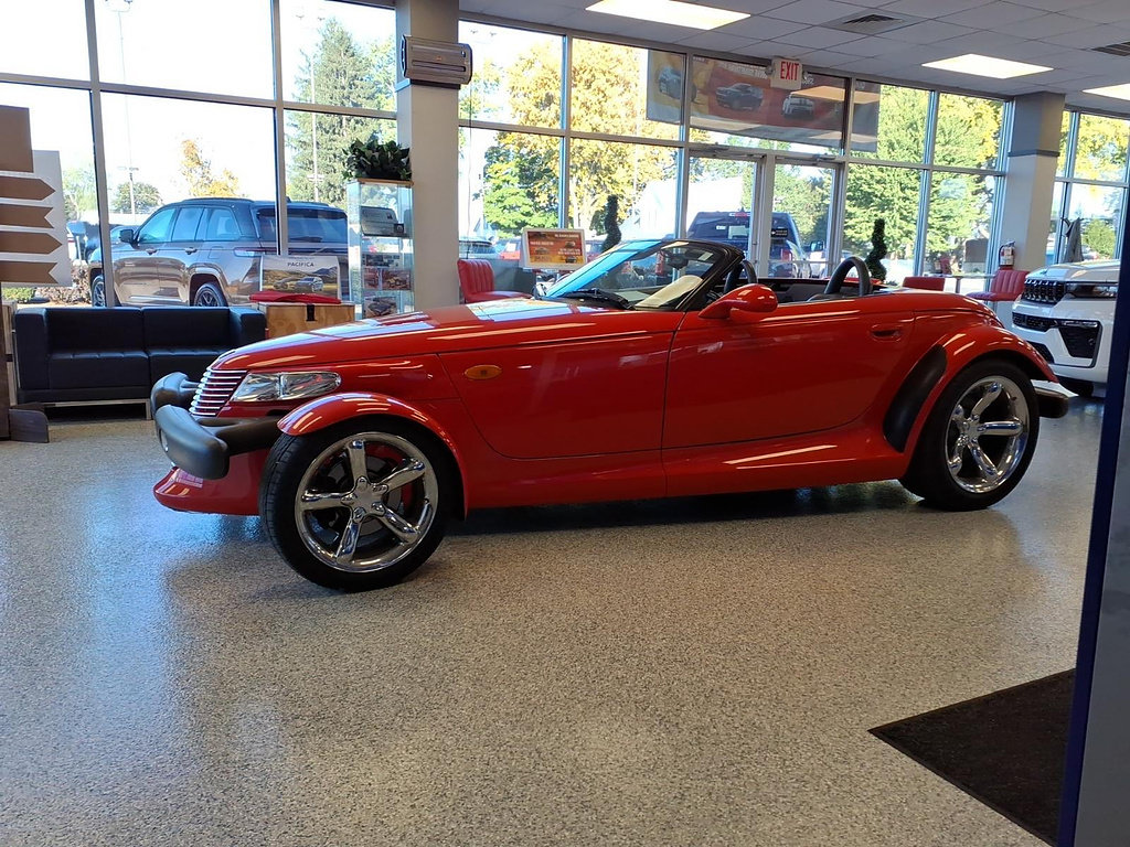 Used 1999 Plymouth Prowler RWD image 5
