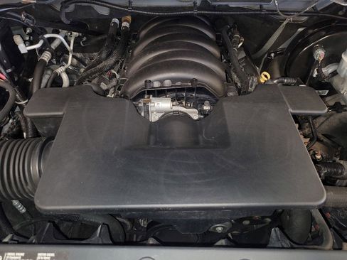 Used 2018 Chevrolet Silverado 1500 Custom w/ LPO, Street Package image 30