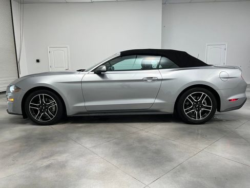 Used 2023 Ford Mustang Premium image 4