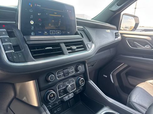 Used 2022 Chevrolet Tahoe Z71 w/ Luxury Package AWD/4WD image 20