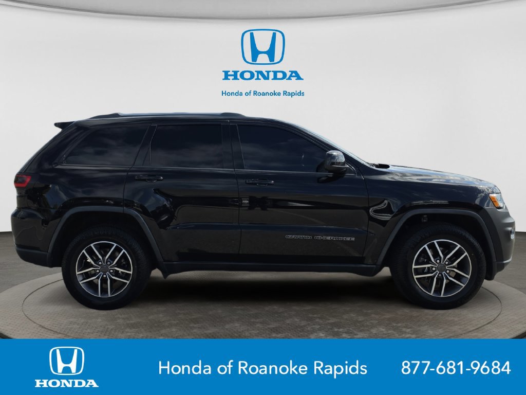 Used 2020 Jeep Grand Cherokee Laredo w/ Laredo X Package RWD image 6