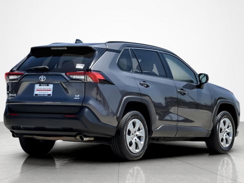 Used 2021 Toyota RAV4 LE AWD/4WD image 5