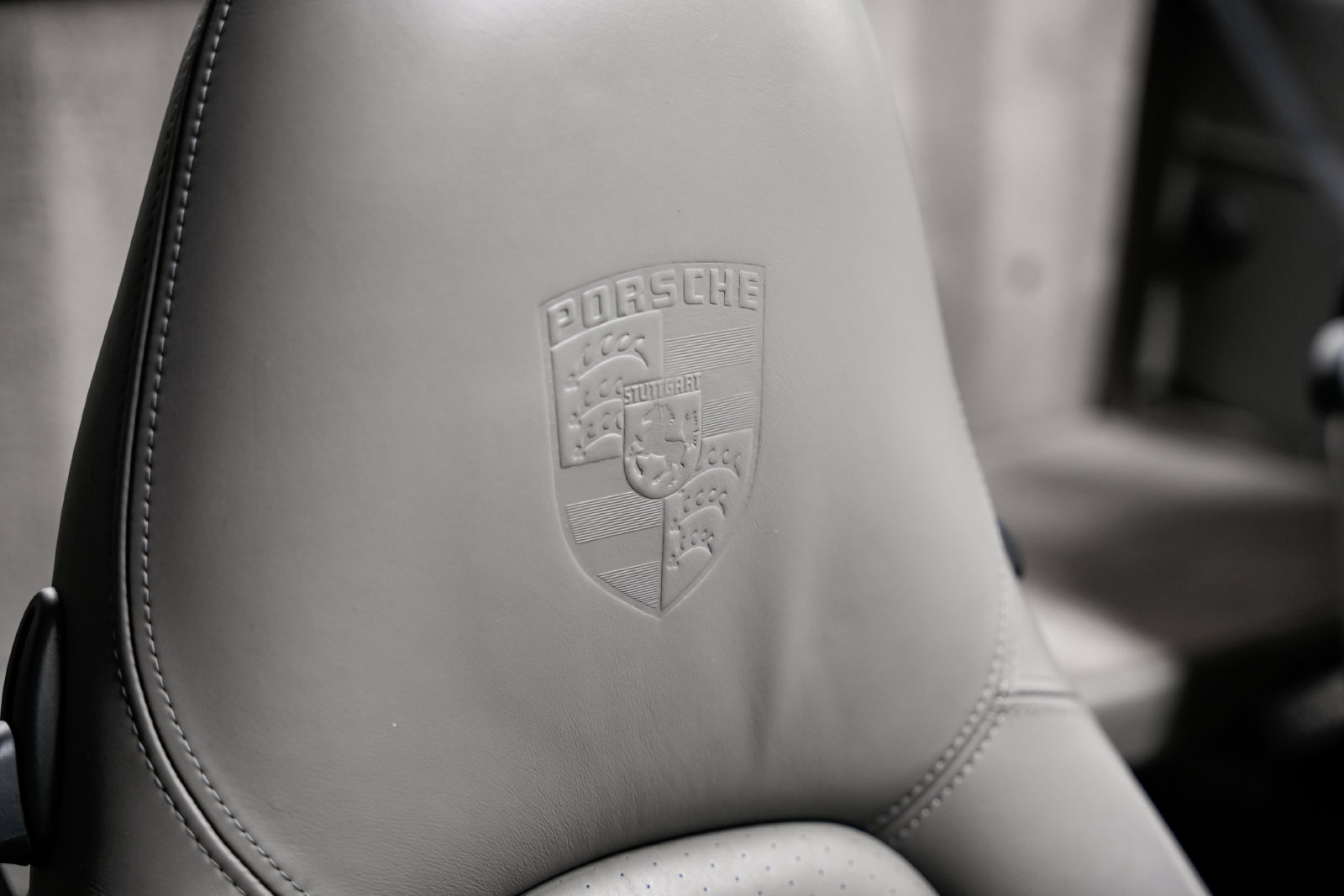 Used 2004 Porsche 911 Turbo AWD/4WD image 29