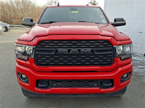 Used 2022 RAM 2500 Big Horn w/ Level C Equiment Group image 2