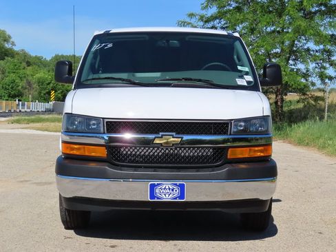 New 2026 Chevrolet Express 2500 w/ Driver Convenience Package RWD image 15
