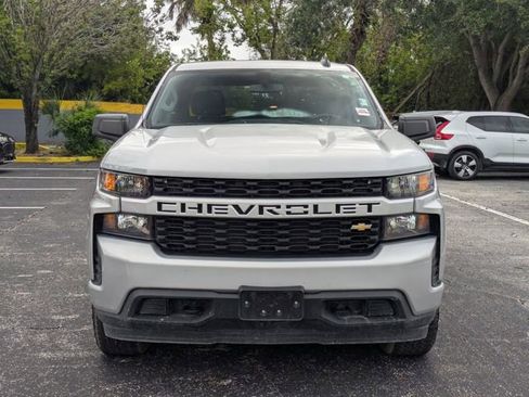 Used 2020 Chevrolet Silverado 1500 Custom w/ Custom Value Package image 2