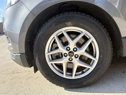 Used 2024 Ford Edge SEL AWD/4WD image 9
