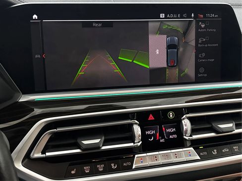 Used 2021 BMW X5 xDrive40i w/ Convenience Package image 38