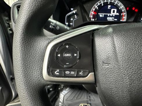 Used 2018 Honda CR-V LX image 19