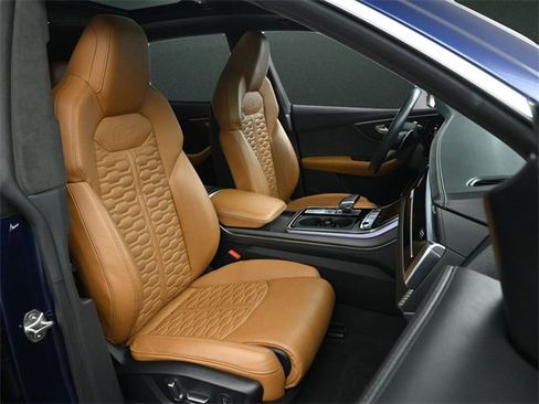 Used 2022 Audi RS Q8 w/ Luxury Package image 21