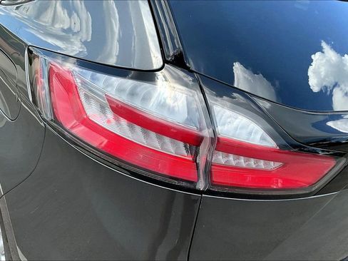 Used 2024 Ford Edge SEL AWD/4WD image 23