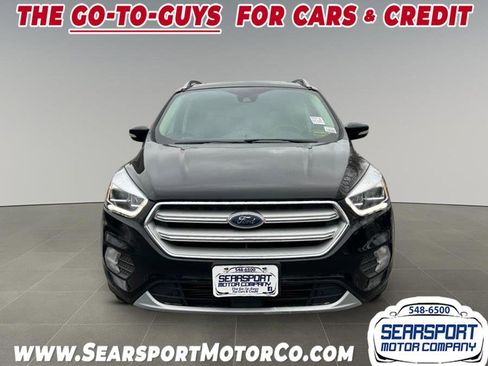 Used 2019 Ford Escape Titanium image 2
