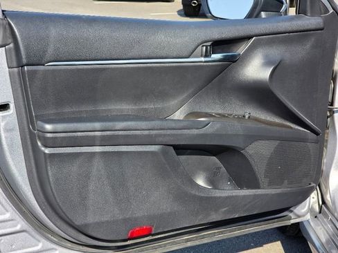 Used 2022 Toyota Camry SE w/ Audio Upgrade Package FWD image 19