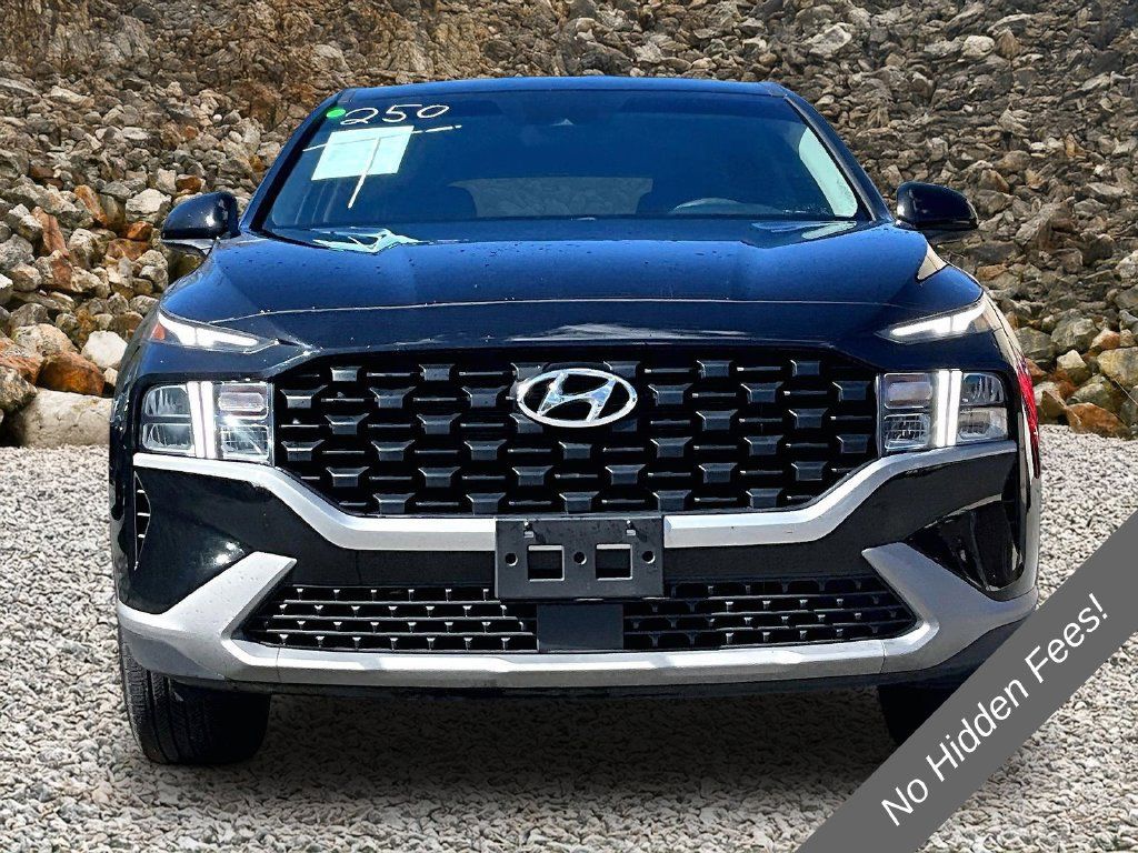 Used 2023 Hyundai Santa Fe SE AWD/4WD image 3