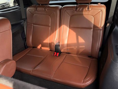 Used 2025 Lincoln Aviator Reserve w/ Equipment Group 201A image 29