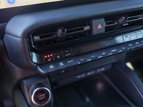 Used 2025 Toyota Land Cruiser Base image 21