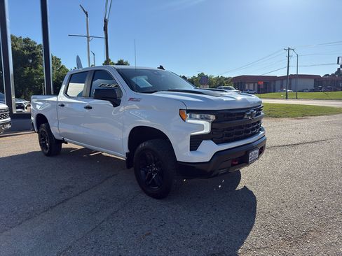 Used 2024 Chevrolet Silverado 1500 LT Trail Boss w/ Protection Package AWD/4WD image 27