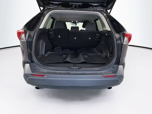 Used 2021 Toyota RAV4 LE FWD image 26