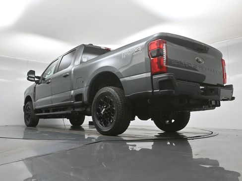 New 2026 Ford F250 Lariat w/ Black Appearance Package image 48