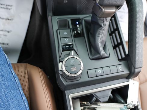 Certified 2026 Toyota 4Runner Limited image 27