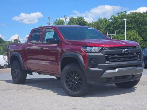 New 2026 Chevrolet Colorado Trail Boss AWD/4WD image 2