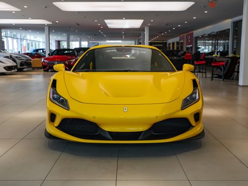 Used 2023 Ferrari F8 Tributo RWD image 43