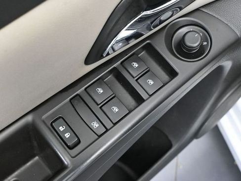 Used 2016 Chevrolet Cruze LS image 18