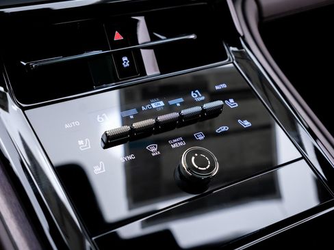 New 2026 Porsche Panamera 4 AWD/4WD image 23