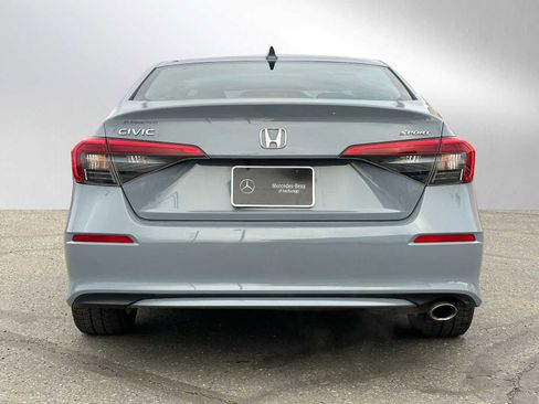 Used 2023 Honda Civic Sport image 6