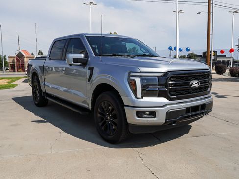 Used 2025 Ford F150 Lariat AWD/4WD image 2