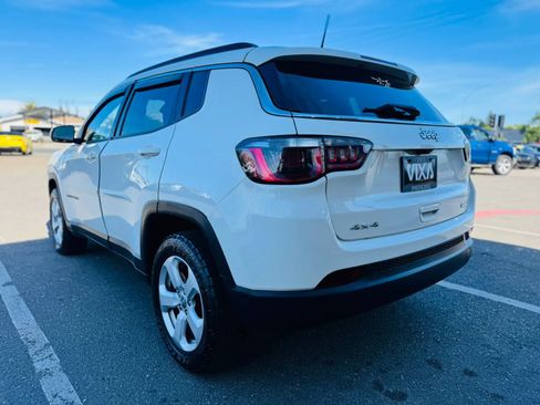 Used 2018 Jeep Compass Latitude w/ Popular Equipment Group AWD/4WD image 7