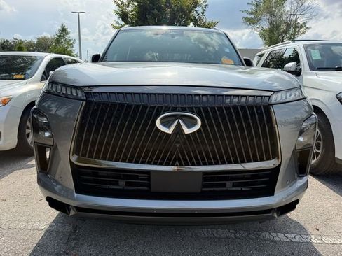 Certified 2025 INFINITI QX80 Autograph AWD/4WD image 2