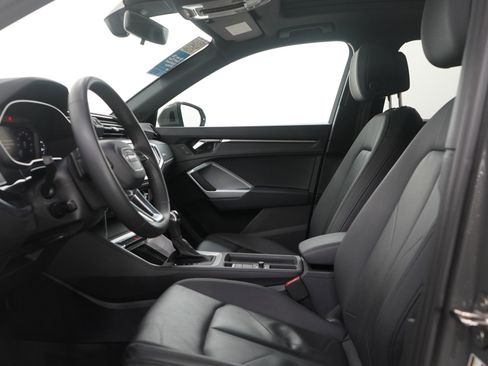 Used 2025 Audi Q3 2.0T Premium image 23