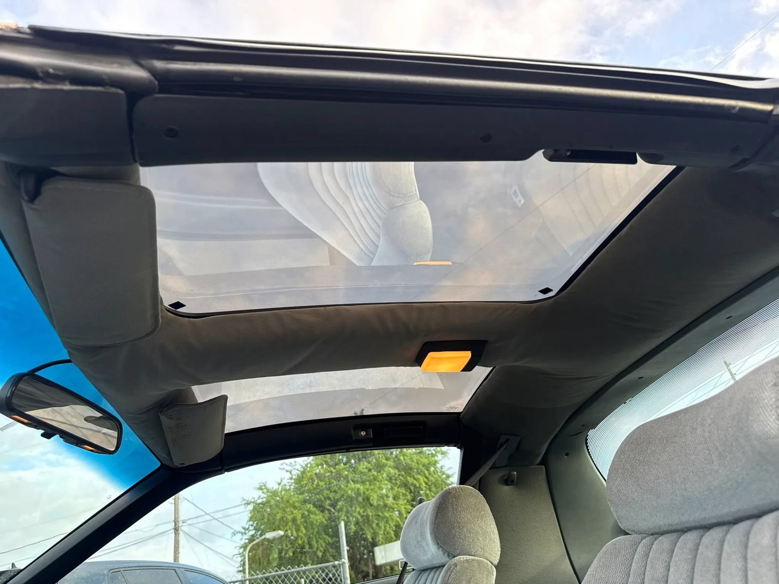 Used 1990 Pontiac Firebird Trans Am RWD image 16
