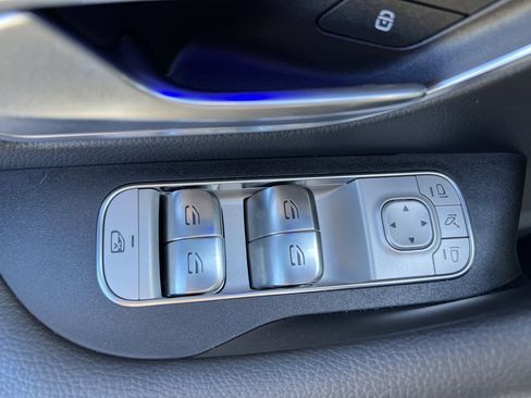 Used 2025 Mercedes-Benz GLE 350 4MATIC image 15