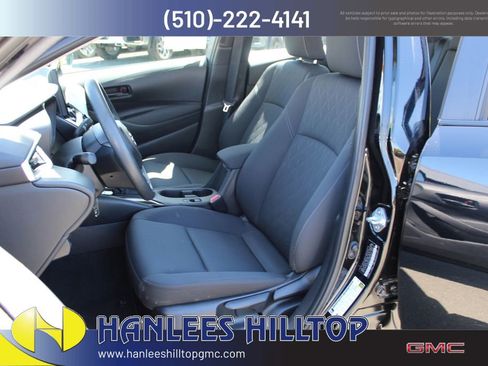 Used 2025 Toyota Corolla LE FWD image 12