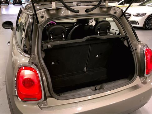 Used 2017 MINI Cooper 2-Door Hardtop image 30