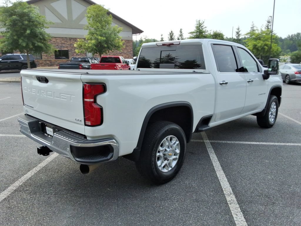 Certified 2025 Chevrolet Silverado 2500 LTZ w/ LTZ Plus Package AWD/4WD image 5