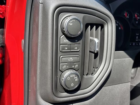New 2026 Chevrolet Silverado 1500 Custom Trail Boss w/ LPO, Dark Essentials Package AWD/4WD image 21