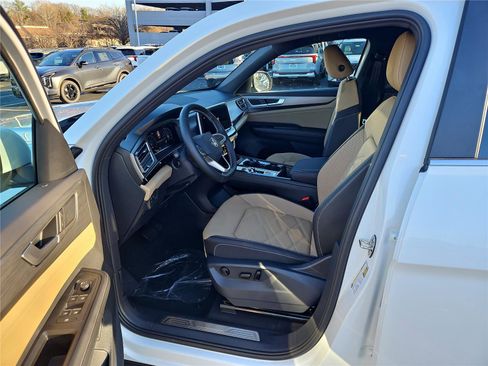 New 2026 Volkswagen Atlas Cross Sport SE image 14