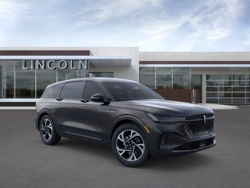 New 2026 Lincoln Nautilus Premier w/ Equipment Group 102A AWD/4WD image 7