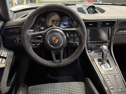 Used 2016 Porsche 911 GT3 RS RWD image 14