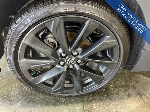 Used 2024 Toyota Corolla SE image 17