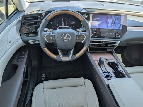 Used 2026 Lexus RX 350 FWD w/ Convenience Package image 8