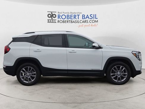 Used 2023 GMC Terrain SLT image 6
