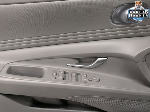 Used 2023 Hyundai Elantra SEL w/ Convenience Package image 10