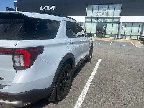 Used 2026 Ford Explorer Tremor w/ Tremor Ultimate Package AWD/4WD image 4