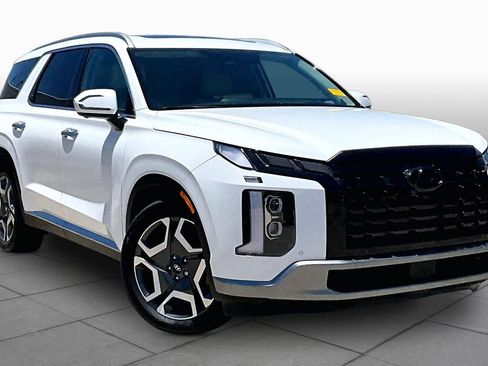 Used 2024 Hyundai Palisade Limited AWD/4WD image 3
