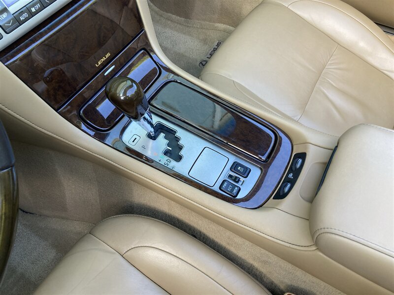 Used 2007 Lexus SC 430 Convertible RWD image 29