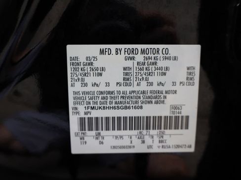 Used 2025 Ford Explorer Platinum w/ LUX Leather Package AWD/4WD image 38